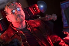 Bruce Willis plugged in as a Surrogate